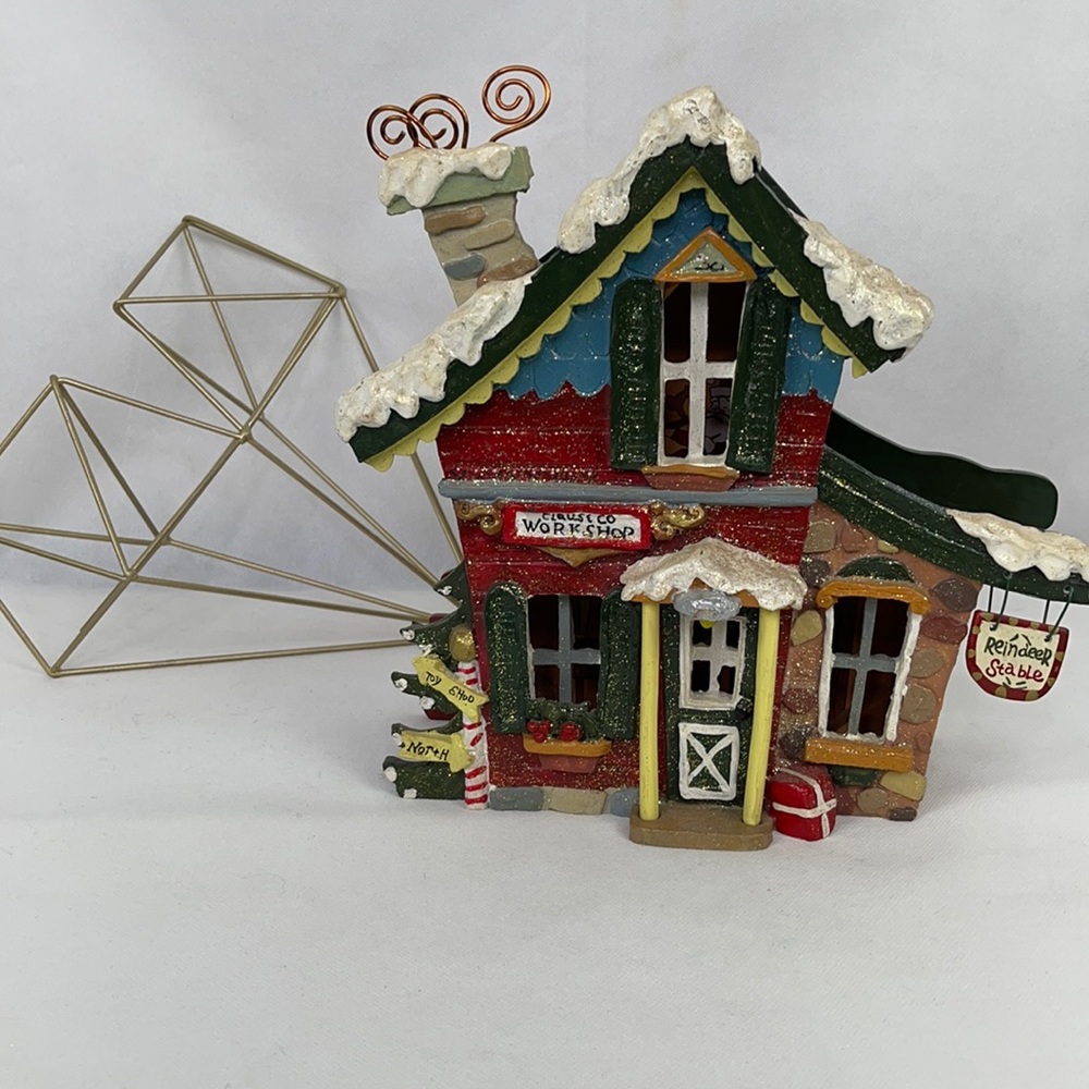 Kurt Adler Snowtown Santa Claus & Co Workshop Lighted House